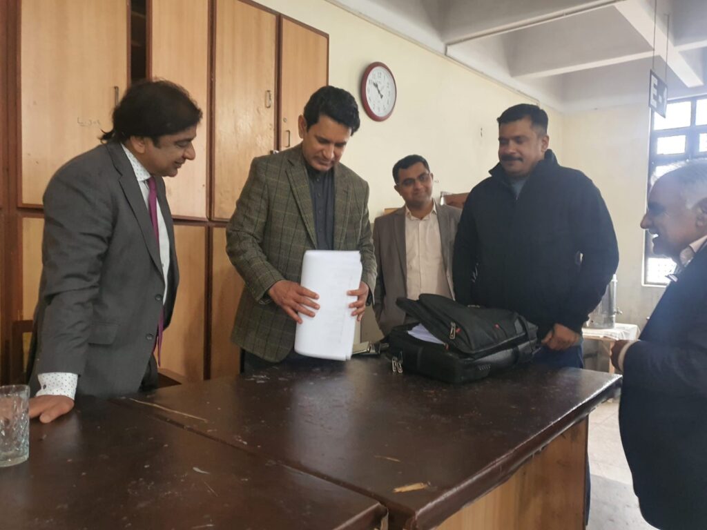 Examination center punjab university wahdat road lahore